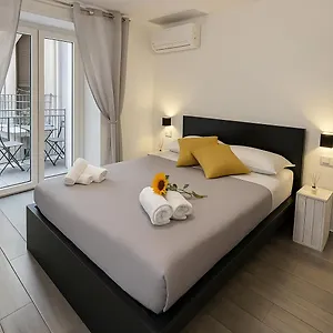 Guest house Vibes, Naples
